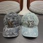 LV classic baseball cap, a versatile item that looks great no matter how you pair it (120)