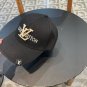 LV classic baseball cap, a versatile item that looks great no matter how you pair it (121)
