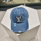 LV classic baseball cap, a versatile item that looks great no matter how you pair it (140)