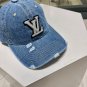LV classic baseball cap, a versatile item that looks great no matter how you pair it (140)