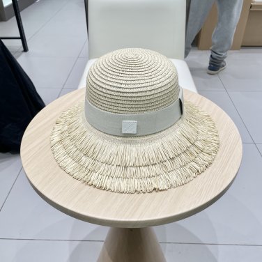LV's 2025 new resort-style straw hat, a must-have for travel, super easy to match (22)