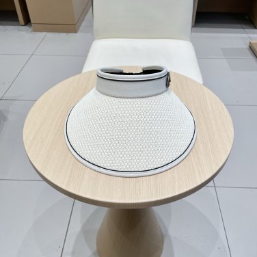 LV's 2025 new resort-style straw hat, a must-have for travel, super easy to match (49)