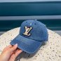 LV classic baseball cap, a versatile item that looks great no matter how you pair it (144)