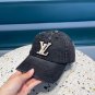 LV classic baseball cap, a versatile item that looks great no matter how you pair it (145)