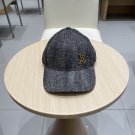 LV classic baseball cap, a versatile item that looks great no matter how you pair it (151)