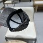LV classic baseball cap, a versatile item that looks great no matter how you pair it (151)