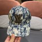 LV classic baseball cap, a versatile item that looks great no matter how you pair it (159)