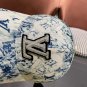 LV classic baseball cap, a versatile item that looks great no matter how you pair it (160)