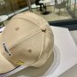LV classic baseball cap, a versatile item that looks great no matter how you pair it (176)