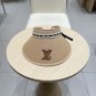LV classic baseball cap, a versatile item that looks great no matter how you pair it (182)