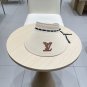 LV classic baseball cap, a versatile item that looks great no matter how you pair it (184)