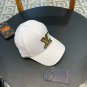 LV classic baseball cap, a versatile item that looks great no matter how you pair it (191)