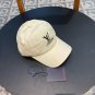 LV classic baseball cap, a versatile item that looks great no matter how you pair it (196)