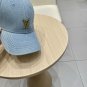 LV classic baseball cap, a versatile item that looks great no matter how you pair it (200)