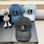 LV classic baseball cap, a versatile item that looks great no matter how you pair it (207)