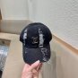 LV classic baseball cap, a versatile item that looks great no matter how you pair it (213)