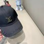 LV classic baseball cap, a versatile item that looks great no matter how you pair it (216)