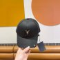 LV classic baseball cap, a versatile item that looks great no matter how you pair it (224)