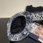 LV classic baseball cap, a versatile item that looks great no matter how you pair it (225)