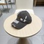LV classic baseball cap, a versatile item that looks great no matter how you pair it (228)