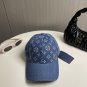 LV classic baseball cap, a versatile item that looks great no matter how you pair it (232)