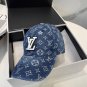LV classic baseball cap, a versatile item that looks great no matter how you pair it (234)