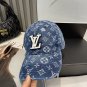 LV classic baseball cap, a versatile item that looks great no matter how you pair it (234)