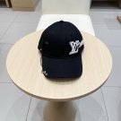 lv's new spring and summer all-season versatile baseball cap (4)