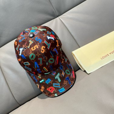 The new original single baseball cap of LV, with silk-screened letters (4)