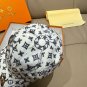 The new original single baseball cap of LV, with silk-screened letters (3)