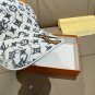 The new original single baseball cap of LV, with silk-screened letters (3)