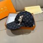 The new original single baseball cap of LV, with silk-screened letters (2)