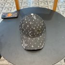 The new original single baseball cap of LV(LV), with embossed patterns (10)