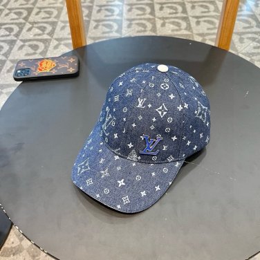 The new original single baseball cap of LV(LV), with embossed patterns (9)
