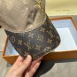 The new original single baseball cap of LV(LV), with embossed patterns (6)