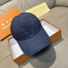 The new original single baseball cap of LV(LV), with embossed jacquard patchwork (23)