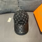The new original single baseball cap of LV(LV), with embossed jacquard patchwork (17)