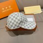 The new LV original single baseball cap with print, made of top-grain cowhide (64)