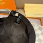 The new LV original single baseball cap with print, made of top-grain cowhide (64)