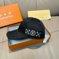 The new LV original single baseball cap with print, made of top-grain cowhide (50)