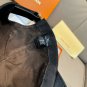 The new LV original single baseball cap with print, made of top-grain cowhide (50)