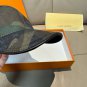 The new LV original single baseball cap with print, made of top-grain cowhide (37)