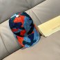 The new LV original single baseball cap with print, made of top-grain cowhide (36)