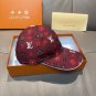 The new LV original single baseball cap with print, made of top-grain cowhide (33)