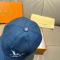 The new LV original single baseball cap with print, made of top-grain cowhide (30)