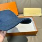The new LV original single baseball cap with print, made of top-grain cowhide (30)