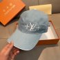 The new LV original single baseball cap with print, made of top-grain cowhide (28)