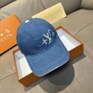 The new LV original single baseball cap with print, made of top-grain cowhide (27)