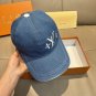 The new LV original single baseball cap with print, made of top-grain cowhide (27)