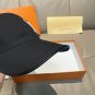 The new LV original single baseball cap with print, made of top-grain cowhide (26)